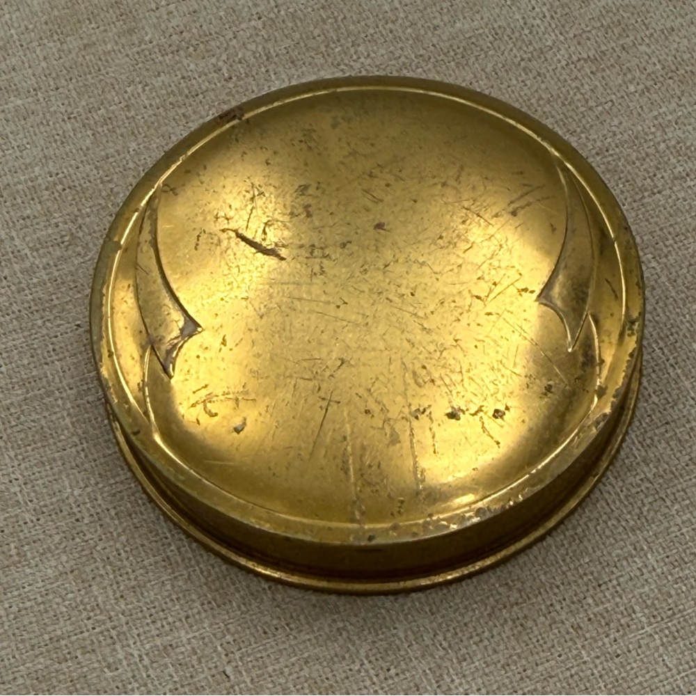 Vintage 1940's or 50's Metal Makeup Compact
